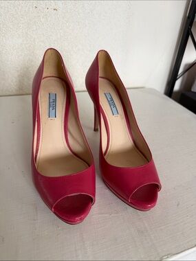 Prada Fuchsia Open-Toe Leather Pumps